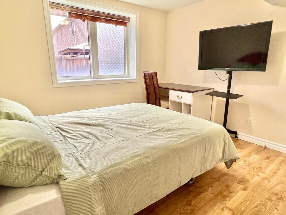 Cozy Home In Richmond Hill With Free Parking Luaran gambar